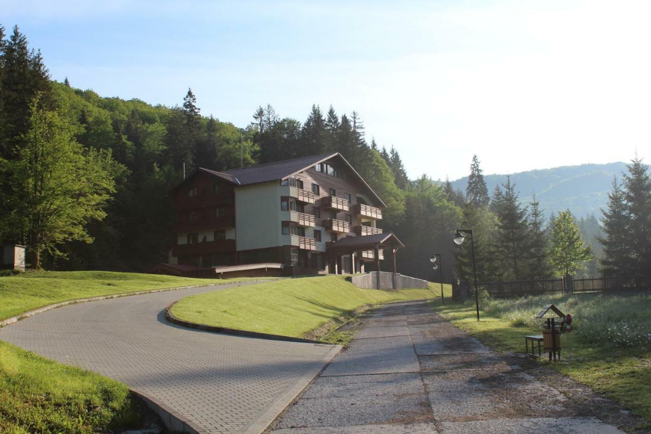 Monte Cervo Bio Hotel & Spa Covasna Exterior photo