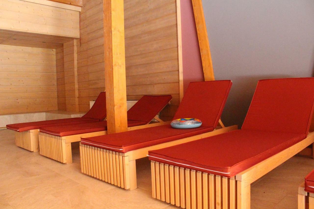 Monte Cervo Bio Hotel & Spa Covasna Exterior photo